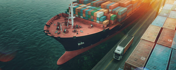 transport kontenerów morskich